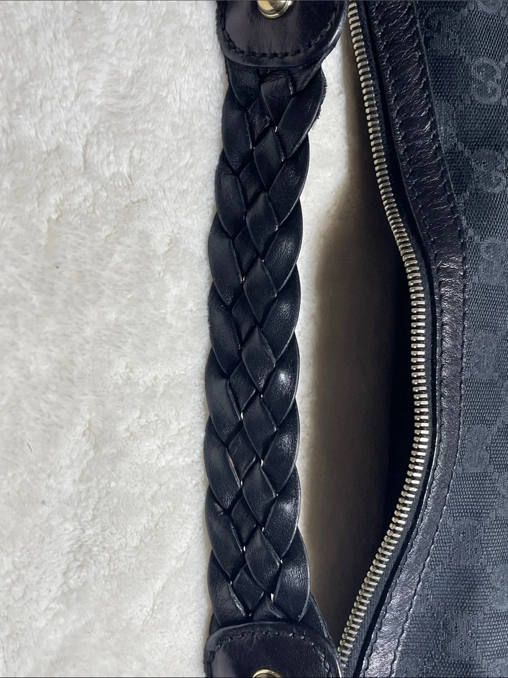Gucci Authentic Pelham Large Black GG Canvas Hobo Shoulder Braided Handle Bag